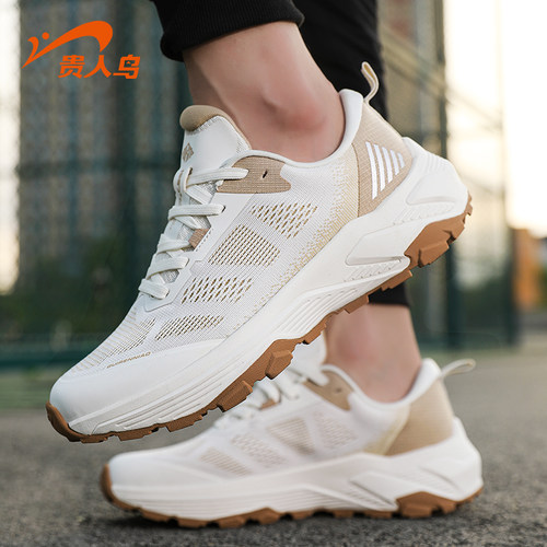 贵人鸟轻便减震跑步鞋网面透气