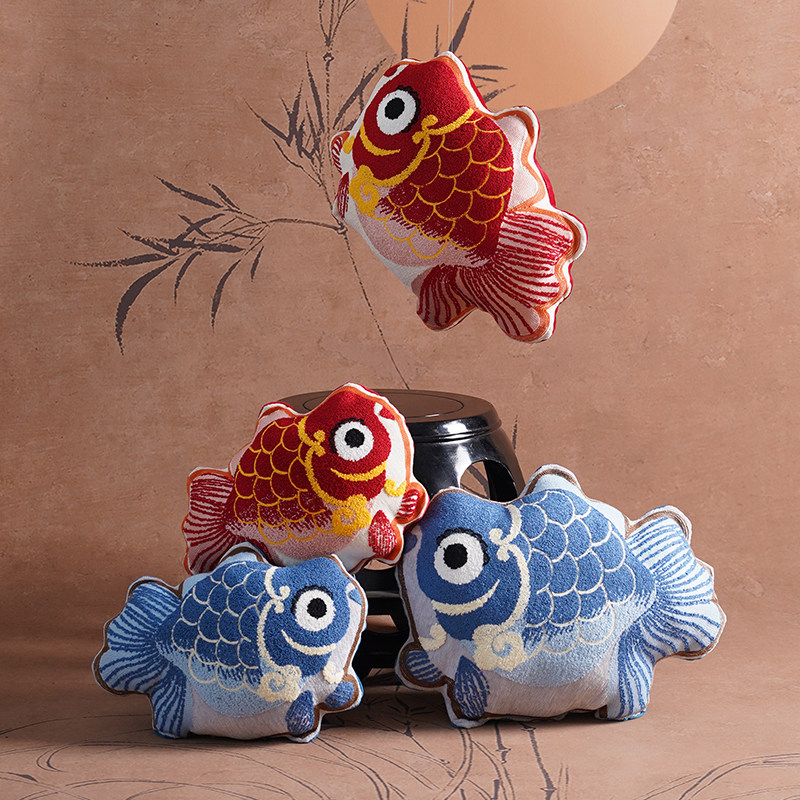 国潮风异形抱枕沙发锦鲤可爱靠垫绒布床上靠枕靠背棉