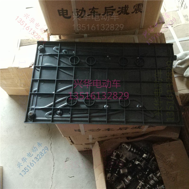 电动车脚踏板前搁脚板凯迪拉克专用脚踏板脚踩板脚蹬脚踩板包邮