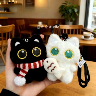 可爱呆萌抱小鱼大眼黑猫毛绒玩偶情侣包挂件创意苹果小黑猫钥匙扣