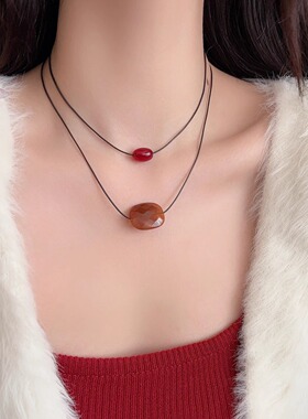 超显白！复古方形琥珀串珠项链小众高级感气质叠戴锁骨链百搭颈链