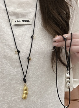 ins风简约百搭豆荚吊坠项链女秋冬小众设计感轻奢精致时尚毛衣链