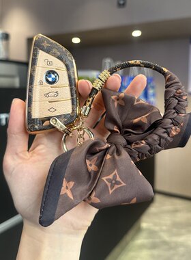 适用宝马钥匙套x3x5x1三系3系i3刀锋325li五系530车1系x2扣x6壳女