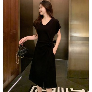 法式 新款 复古小黑裙收腰显瘦V领气质连衣裙644 短袖 2024夏装