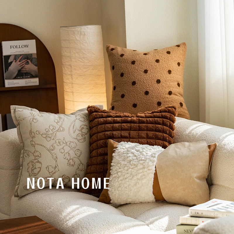 侘寂风毛绒抱枕客厅沙发软装靠枕皮质腰枕轻奢高级感枕套车用抱枕,居家布艺,靠垫/抱枕,淘宝优惠券,粉丝福利购,淘宝优惠卷