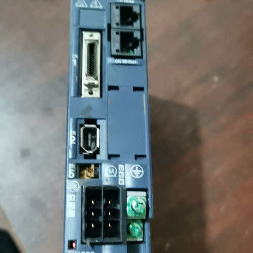 富士驱动器RYH401F5-VV2  400W  220V议价