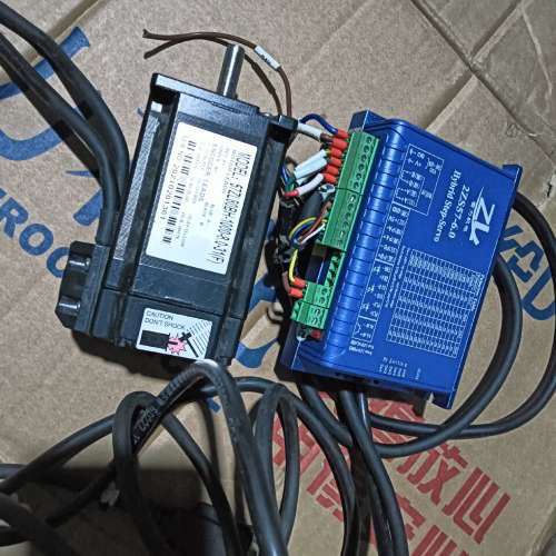 957闭环步进驱动器和伺服电机型号2ZS57-6.0议价