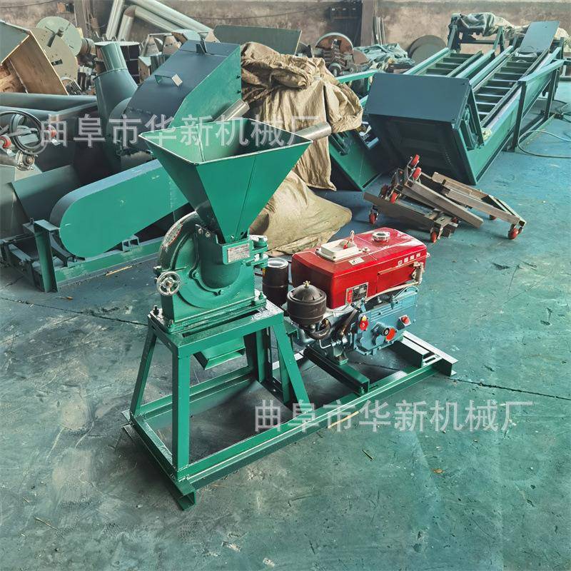 自吸式饲料粉碎机齿爪式玉米粉碎机大产量五香调料辣椒齿盘粉碎机