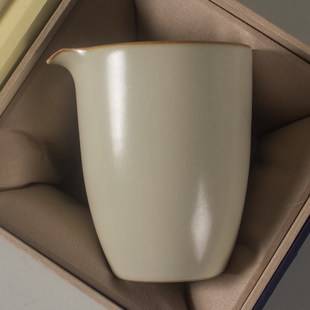 清仓便宜卖200ml米黄汝窑茶海家用茶具公道杯陶瓷简约功夫分茶器