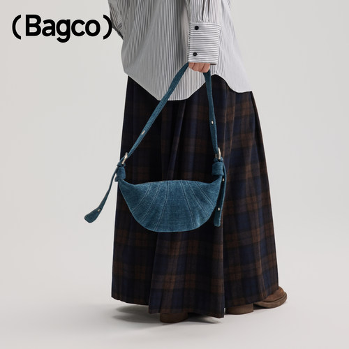 BAGCO牛角包女包单肩斜挎包百搭