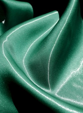 红色加厚液态水光布料立体感廓形丝绸缎面连衣裙礼服装设计师面料