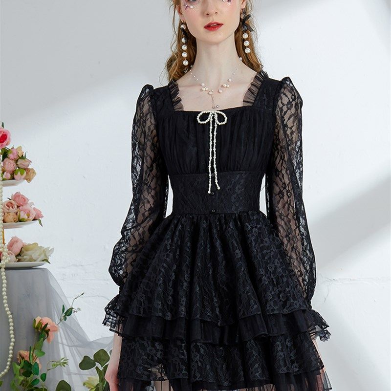 艾丽丝2025春季新款甜美公主风蛋糕裙长袖方领短款连衣裙黑色白色