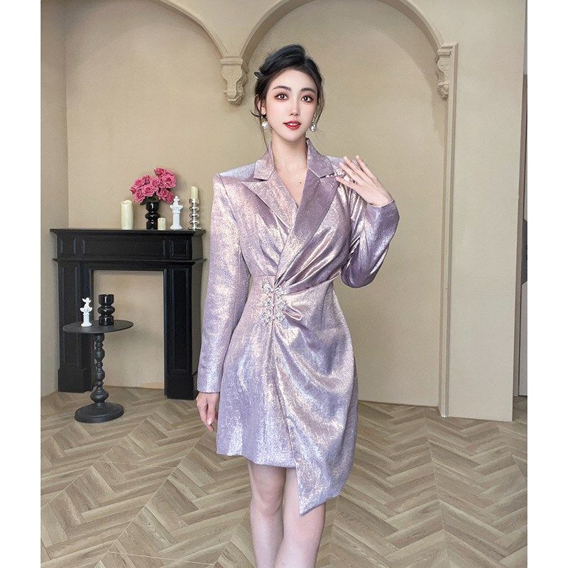 轻奢高级感西装连衣裙女春秋款气质正式场合短裙独特紫色收腰裙子