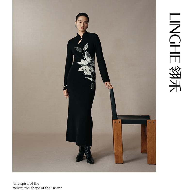 翎禾LINGHE-「折桂」长袖立领针织羊绒连衣裙