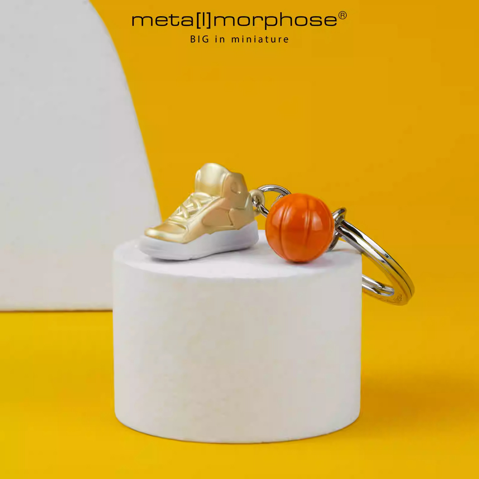 比利时篮球鞋钥匙扣挂件 运动风创意生日礼物送男友metalmorphose