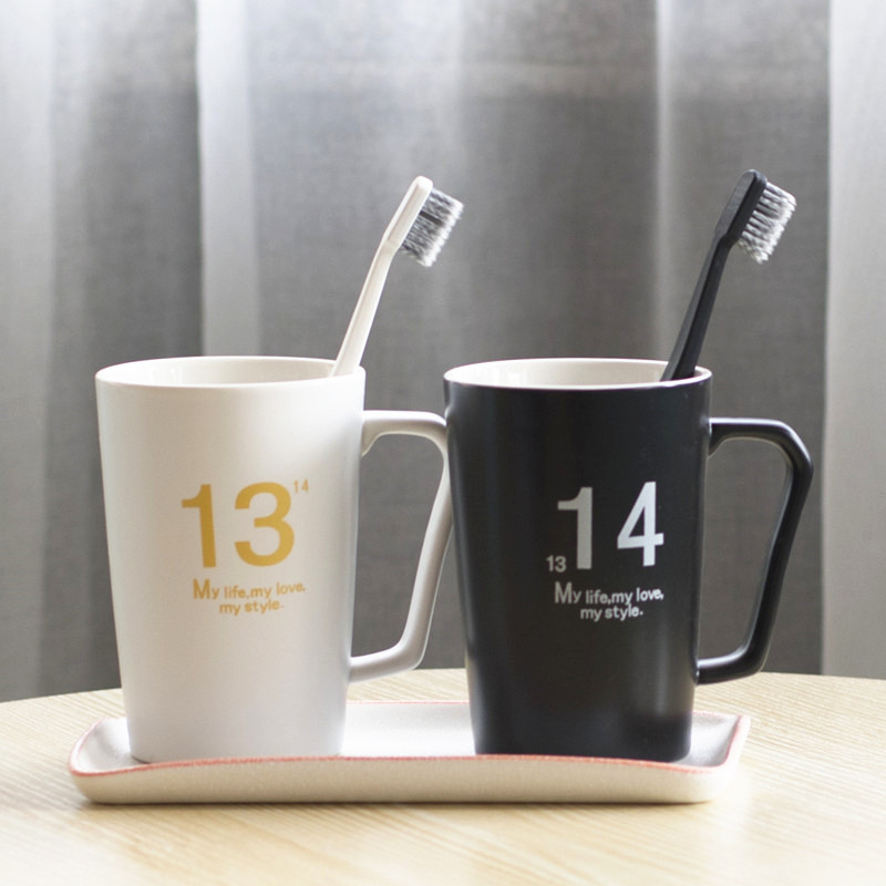 瓷闻情侣漱口杯欧式陶瓷牙刷杯黑白洗漱杯简约牙缸刷牙杯一对