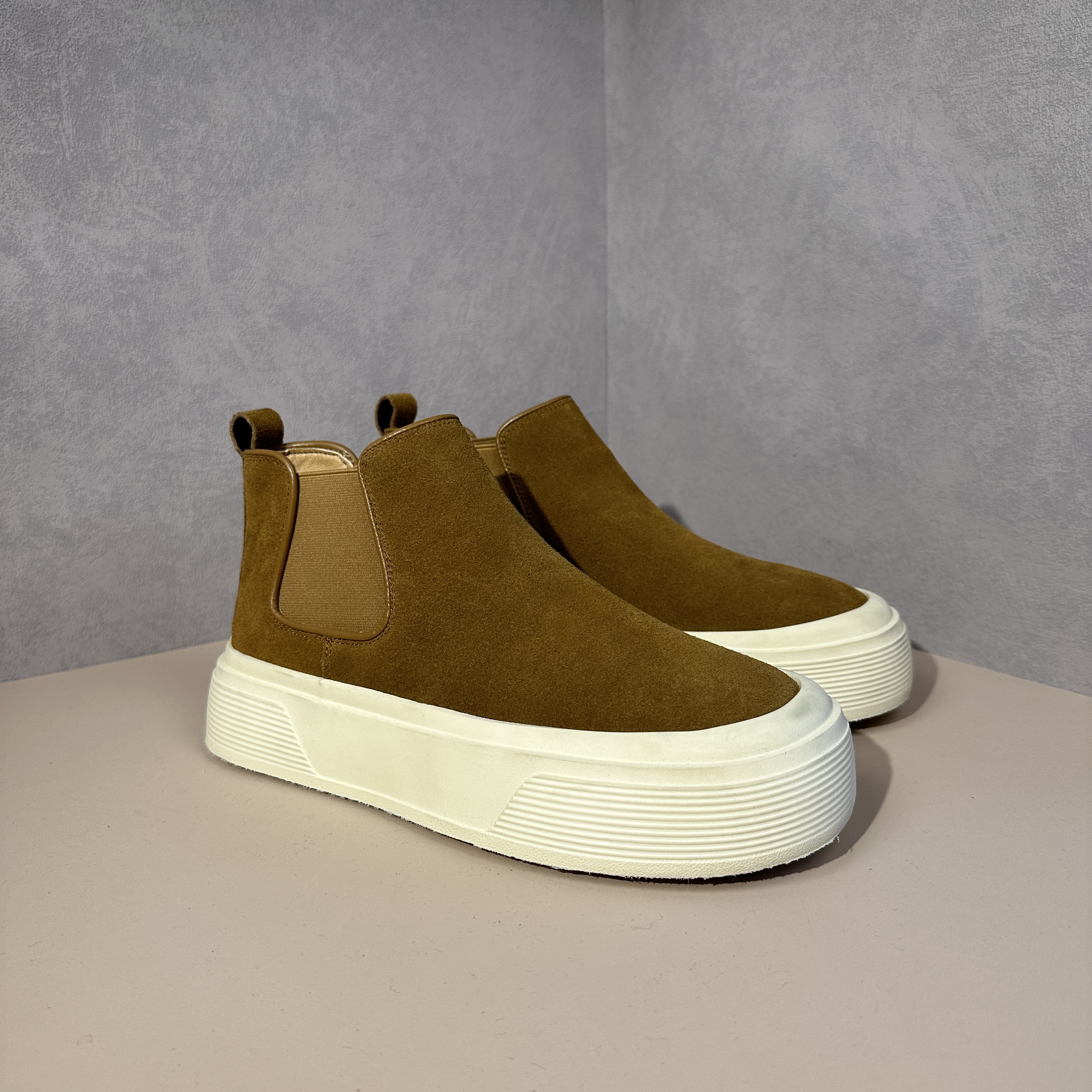 英伦风厚底切尔西靴冬季保暖厚底