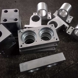 CNC加工铝合金不锈钢黄铜数控车铣床电脑锣非标机械五金零件定制