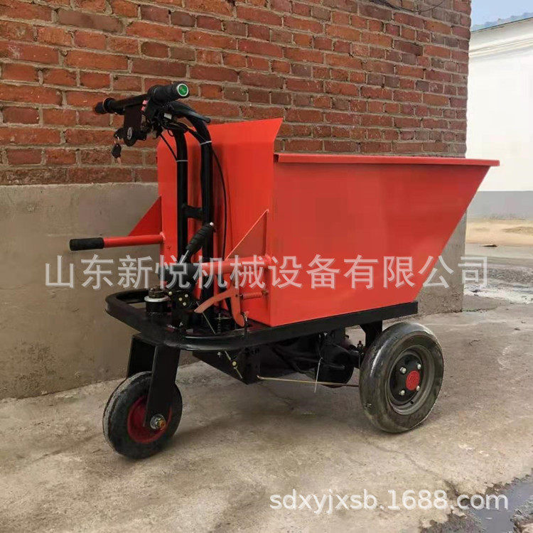 养殖场搬运饲料清粪车手推倒骑三轮电动车工地电动翻斗拉灰车