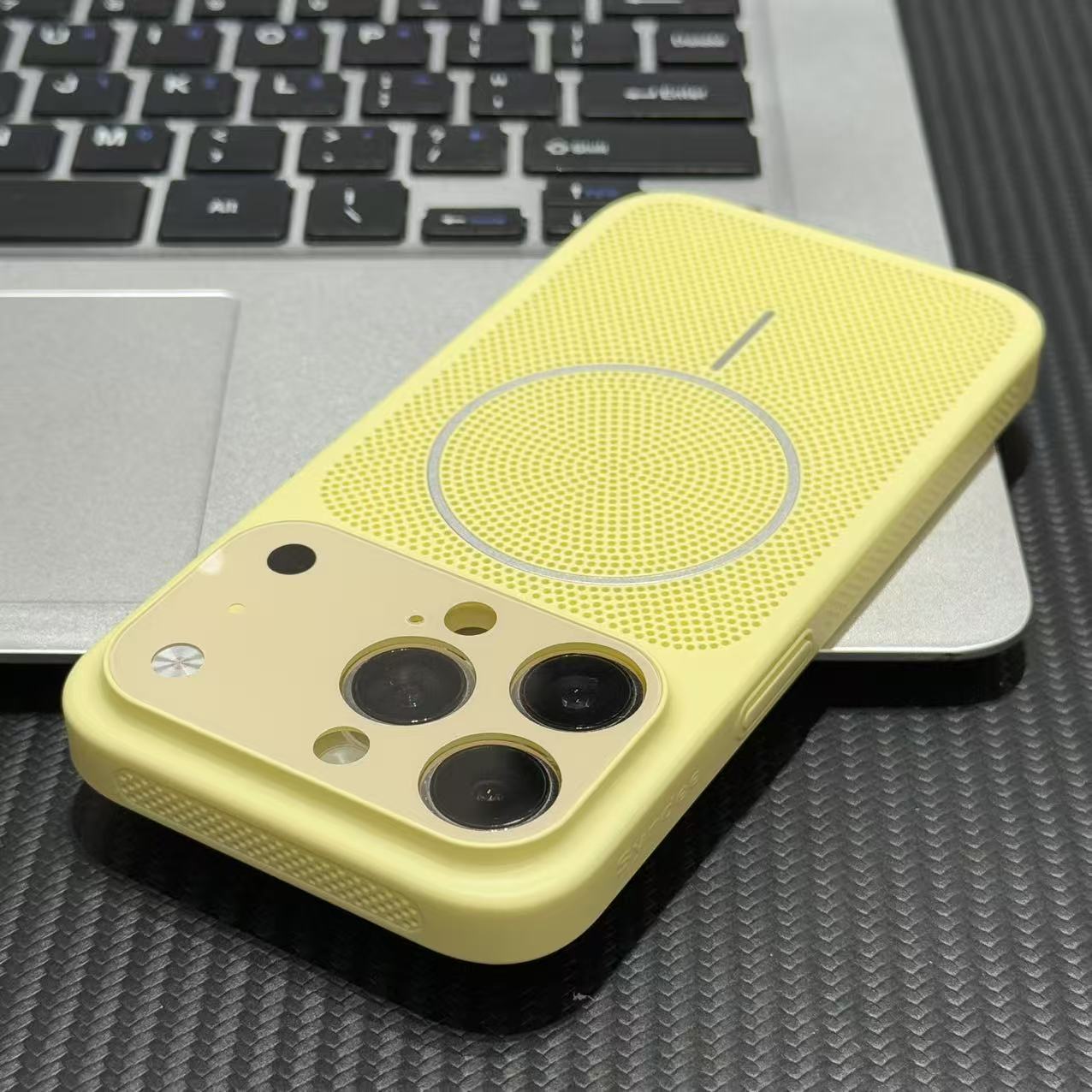 柠檬黄撞色秒变散热壳适用于17苹果17/16promax手机壳iPhone15PRO13pro/15个性苹果14promax新款13防摔16Plus