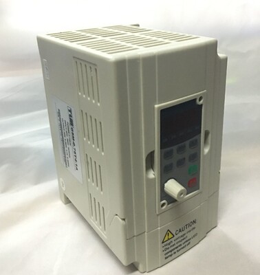 变频器调速器三相电机马达调速器 G5M-0.4S2-1A 220V 0.4KW