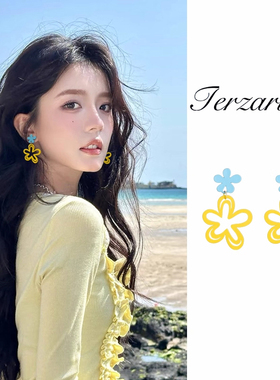 黄色镂空花朵耳钉2026新款爆款高级感无耳洞耳环耳夹夏天海边耳饰