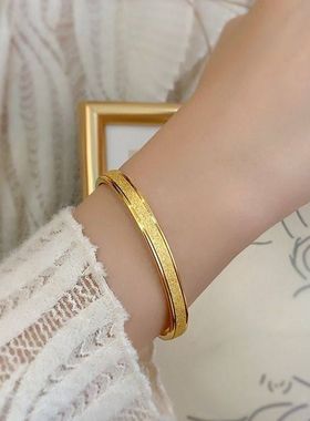 彩金钛钢素圈手镯轻奢小众女款精致金色镯子传承开口高级感