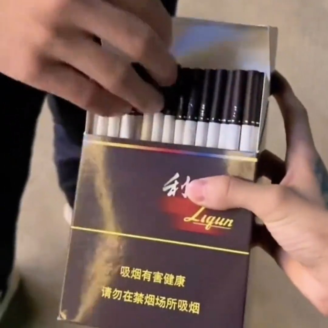 网红抖音同款超大道具巨大烟盒趣味道具创意个性礼品200支装烟盒