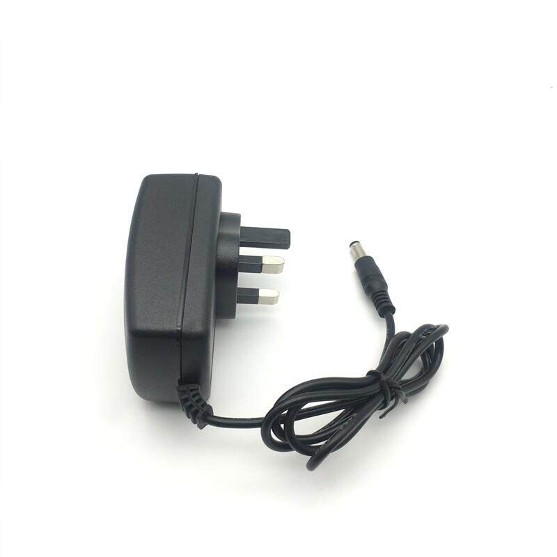 适用英国标准26V1A 1000Ma Fire Bull无线充电汽车吸尘器适配0.8A