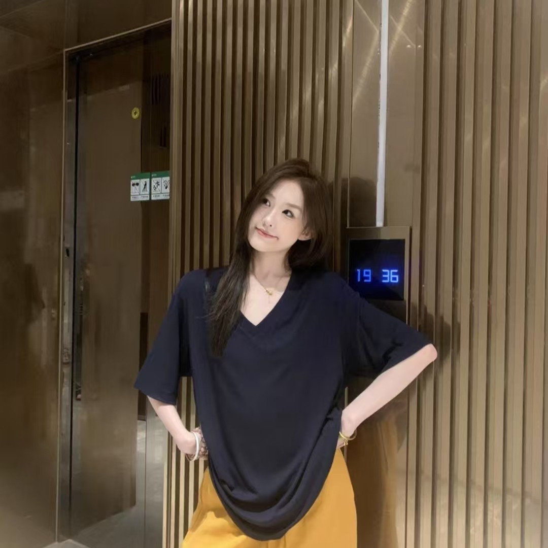 2026新款宽松显瘦上衣百搭设计感短袖T恤纯色上衣