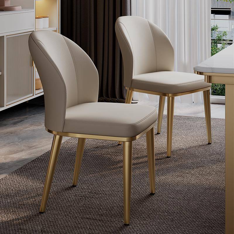 2025新款椅子餐椅家用现代简约意式轻奢高级感真皮头层牛皮餐桌椅