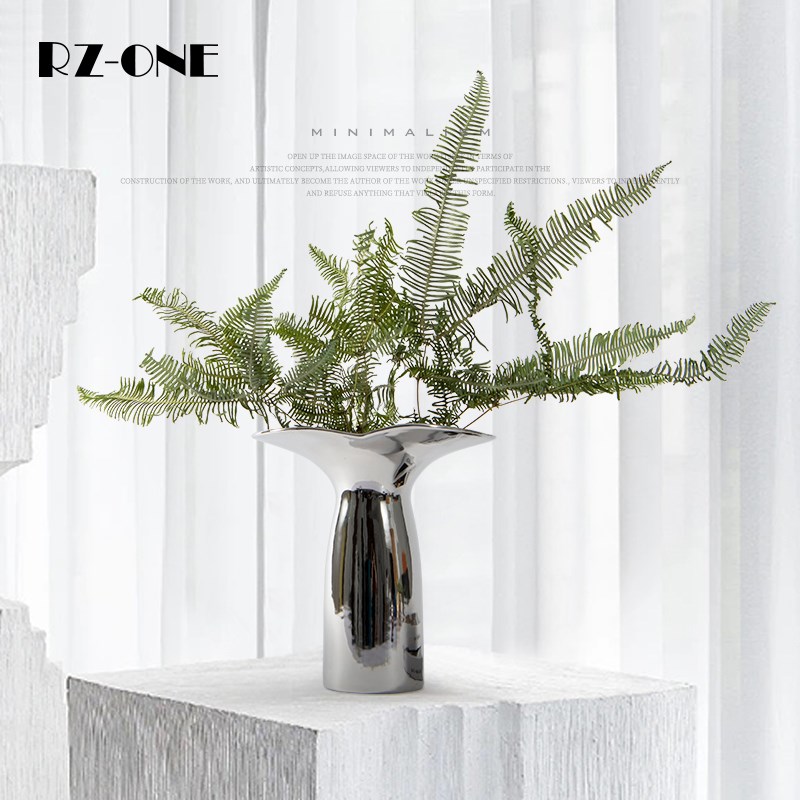Rzone 高级感轻奢银色时尚插花瓶现代客厅高端小众装饰品花器摆件