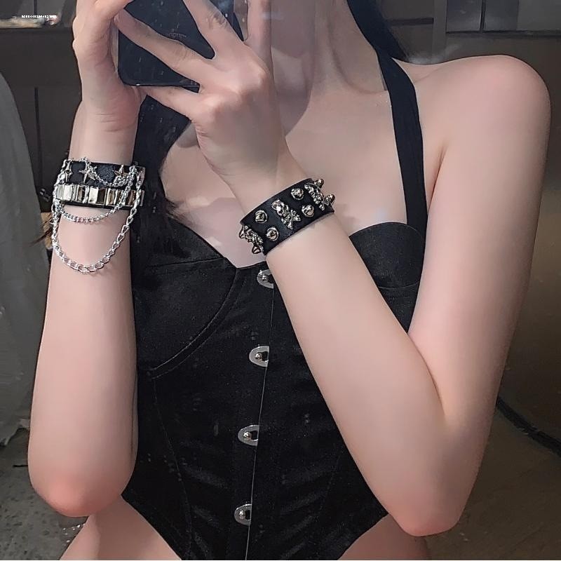 朋克铆钉亚文化皮质手环暗黑链条金属百搭情侣pu潮酷配饰手链