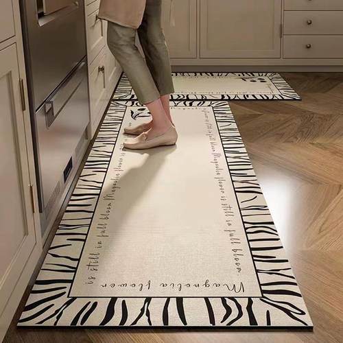 现代简约硅藻泥长条厨房地垫 吸水防渗漏可裁剪地垫 条纹防滑垫子