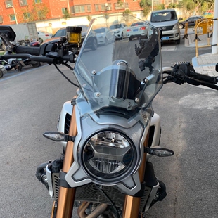 适用春风700CL-X挡风玻璃w改装摩托车前挡风春风CLX250复古款风挡
