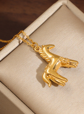 马上有钱项链女金色立体小马钛钢不掉色本命年百搭毛衣链时尚潮流