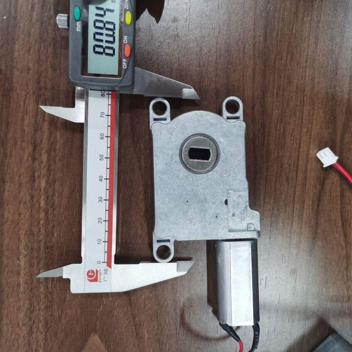 全自动智能指纹门锁通用电机通孔轴正反转锁具精加工旋钮齿轮马达