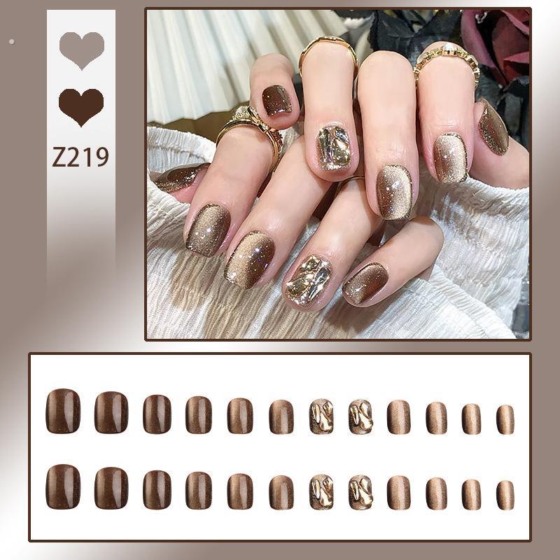 美拉德穿戴甲2024新年款美甲成品甲片高级感小众显白手工指甲贴片