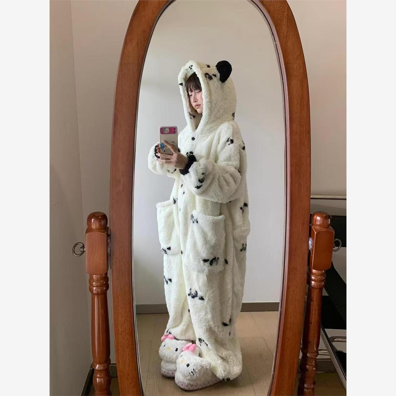 可爱熊猫连体冬季新款连