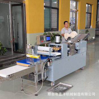 全自动烩面片成型机商用仿手工烩面坯机河南特色手工拉面自动叠片