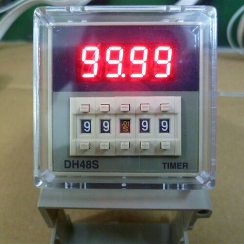 DH48S-2ZH数显时间继电器一组瞬动一组延时带底座【厂家直销】