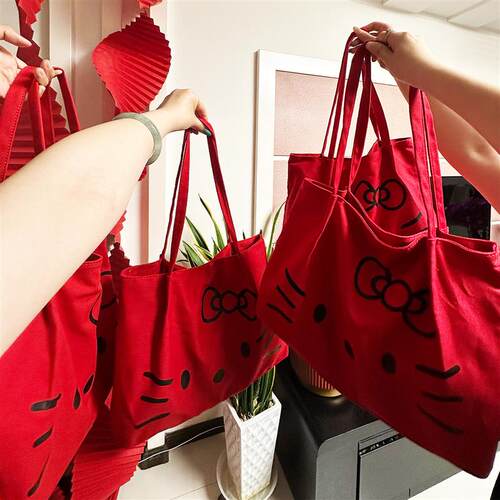 【备婚好物】哈喽kitty结婚婚礼伴手礼盒女伴娘盒子生日手提袋子