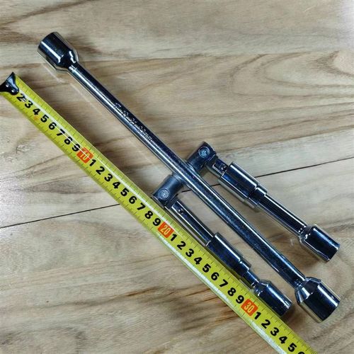 汽车轮胎扳手折叠十字扳手省力架加长拆卸换轮胎扳手维修套筒换胎