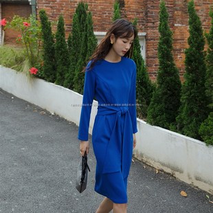 轻奢感小众宝蓝色连衣裙秋秋名媛气质法式 裙子 收腰显瘦中长款