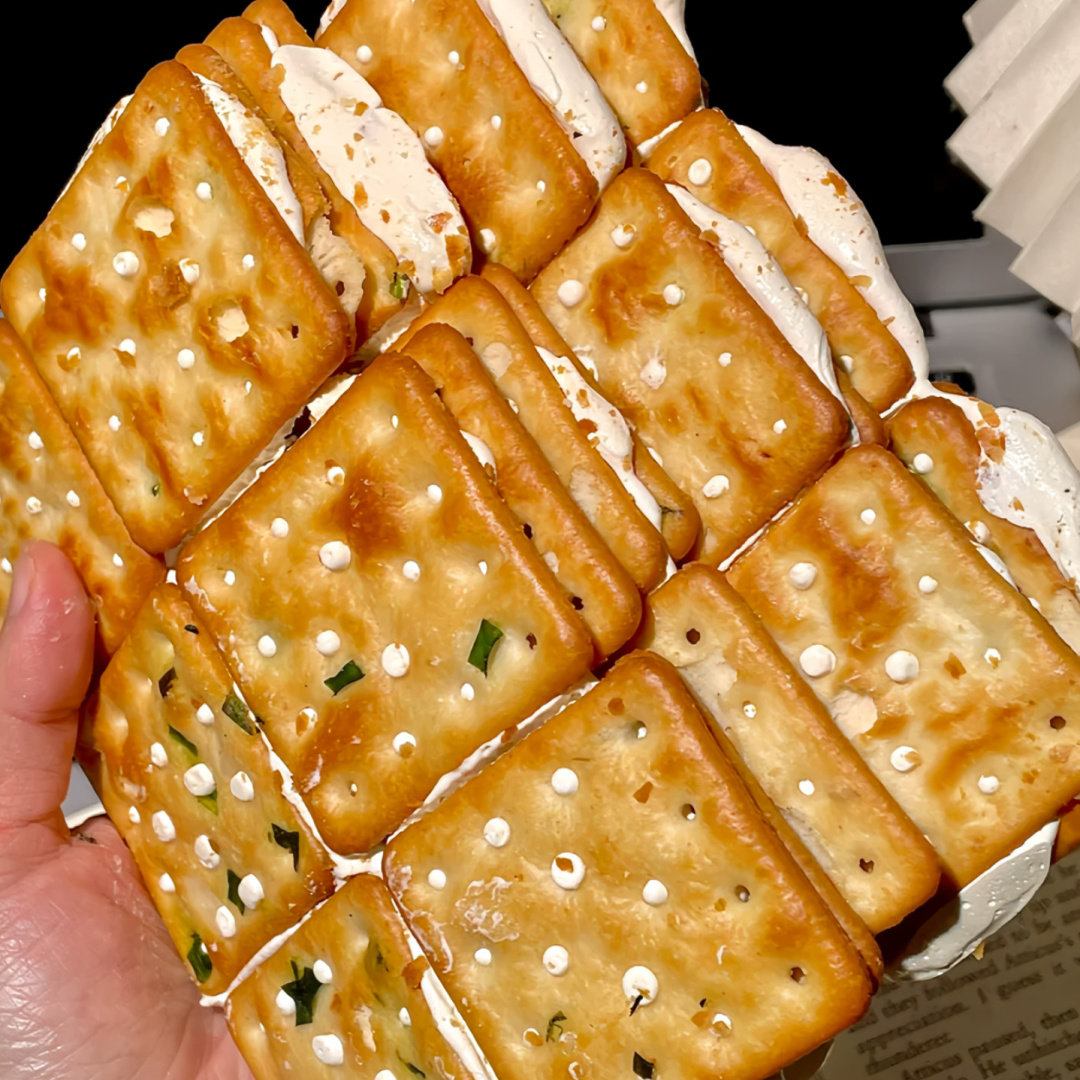 香葱牛轧饼干原味抹茶味牛轧糖夹心古早手工休闲零食下午茶点心