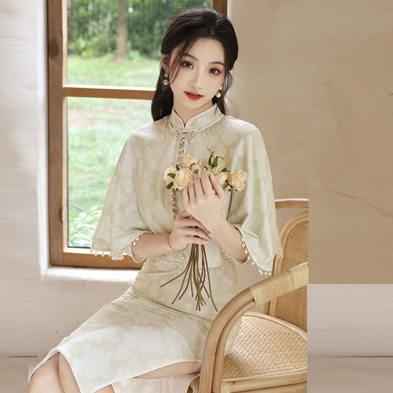 2026新款司藤款蕾丝国风新中式长袖改良旗袍女高级感复古披肩