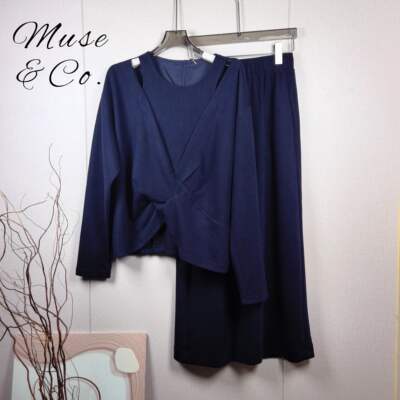 MuseCo新款漏肩交叉设计感套装