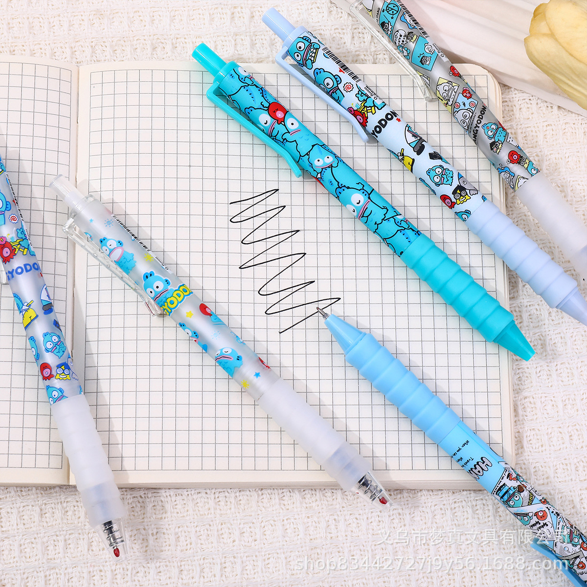 热卖款小丑鱼云握笔卡通汉顿笔动漫风学生按动笔速干笔