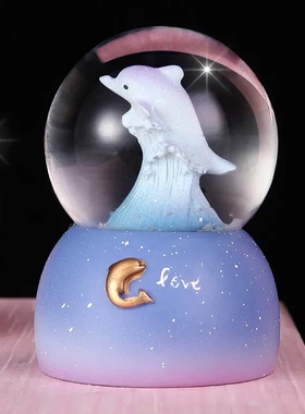 创意海洋生物海豚水晶球闪光雪花玻璃球少儿发光玩具树脂摆件