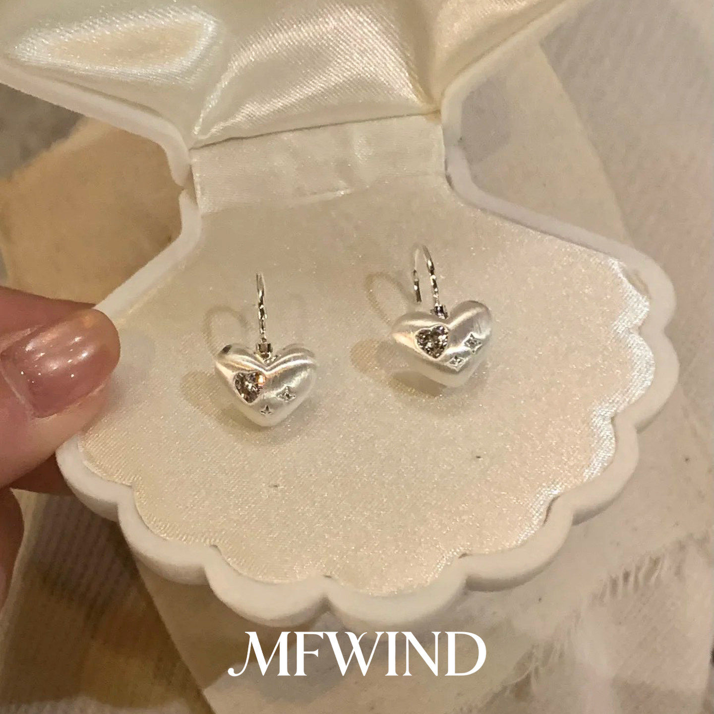 韩系冷淡风银色磨砂拉丝爱心耳环女独特气质漂亮耳钉小众百搭耳饰,饰品/流行首饰/时尚饰品新,耳钉,淘宝优惠券,粉丝福利购,淘宝优惠卷